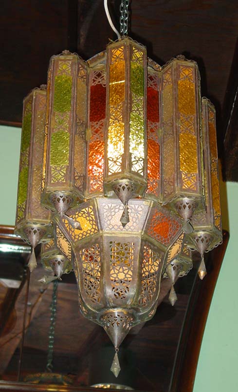 Lampadario Lanterna vetri colorati del XX Secolo Art Decò. Opera originale e disponibile - Robertaebasta® Art Gallery opere d’arte esclusive.